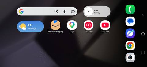 BeeboTV mirrored on the car's Android Auto display